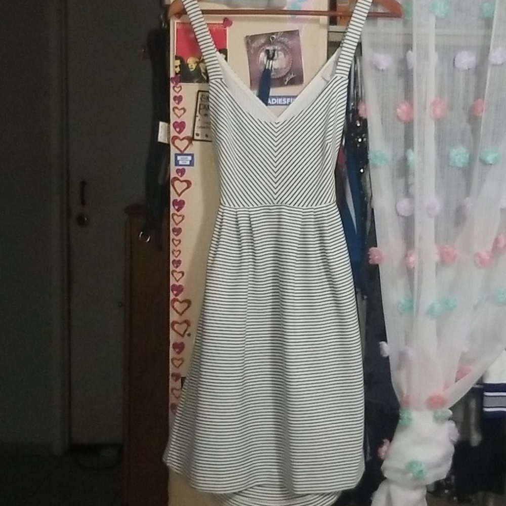 Anthropologie 9-hi5 B&W striped dress XS